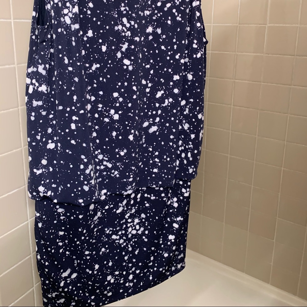 Dress - Picture 2 of 8